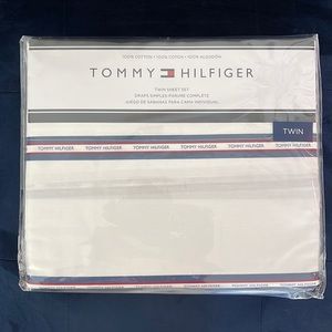 New Tommy Hilfiger Twin Sheet set